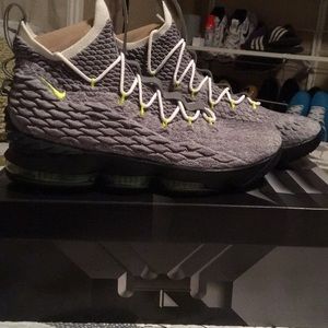 Lebron 15 Air Max 95